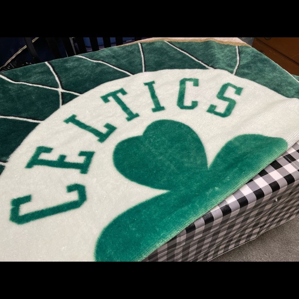 Fleece throw